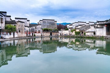 车贴留下的胶怎么去除-